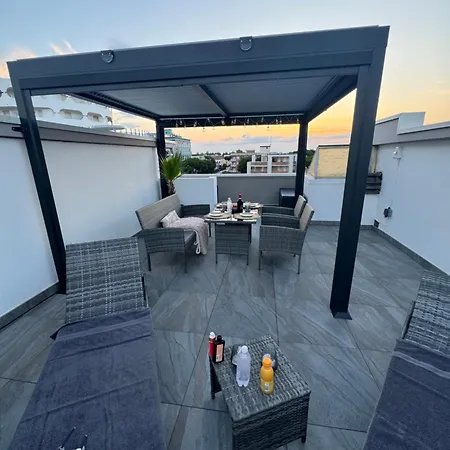 Piramide 13 Apartment *