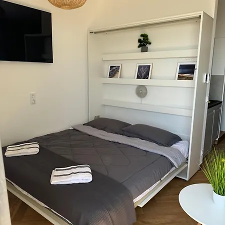 Apartment Piramide 13 *